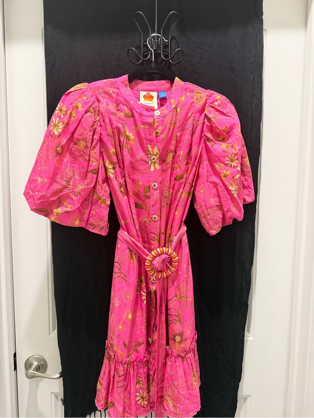 FARM Rio Bright Pink Floral Puff-Sleeve Dress with Belt